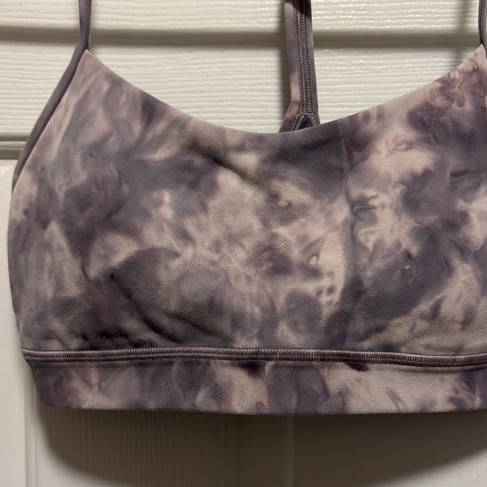 lululemon athletica Tie-Dye Sports Bra - Picture 3 of 3